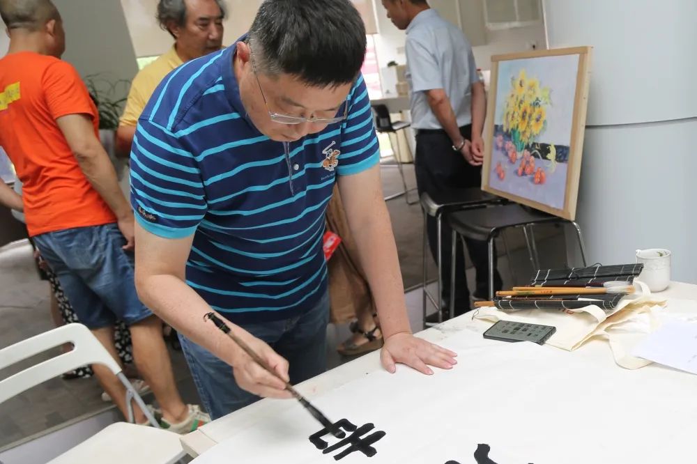 邗江政协艺术家庆贺迈安德二十耕耘